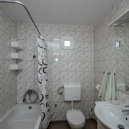 Ivan Apartment *