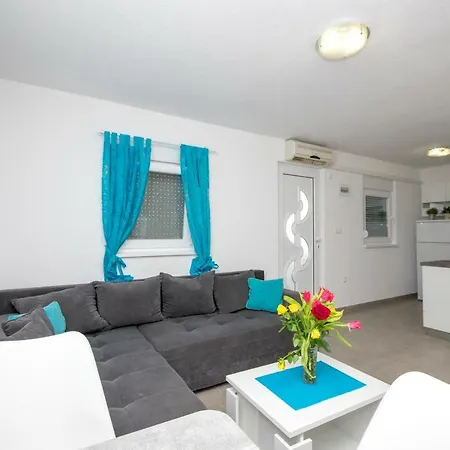 Ivan Apartment
