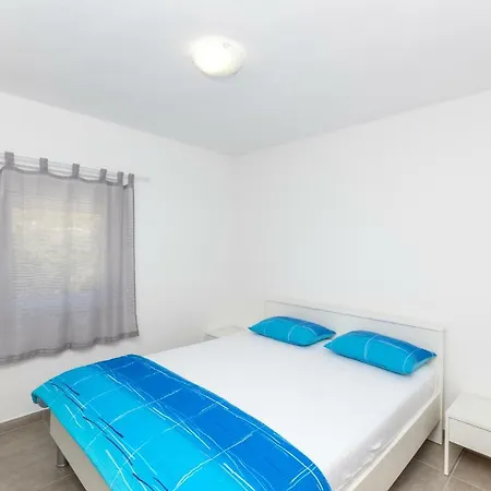 Ivan Apartment *