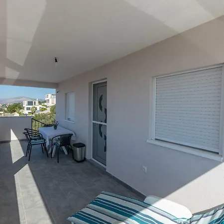 Ivan Apartman