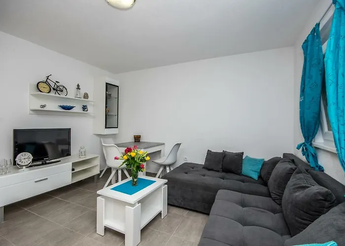 Ivan * Τρογκίρ